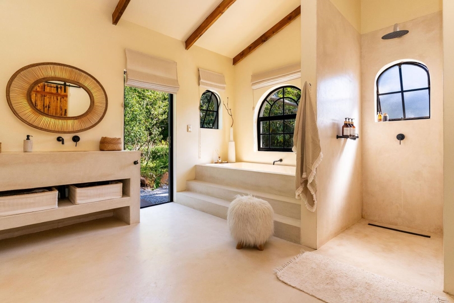 6 Bedroom Property for Sale in Hout Bay Western Cape